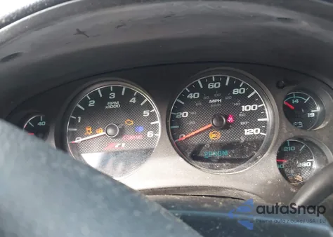 2012 Chevrolet Suburban 1500 Lt из США, поврежденный, VIN 1GNSKJE7XCR144936